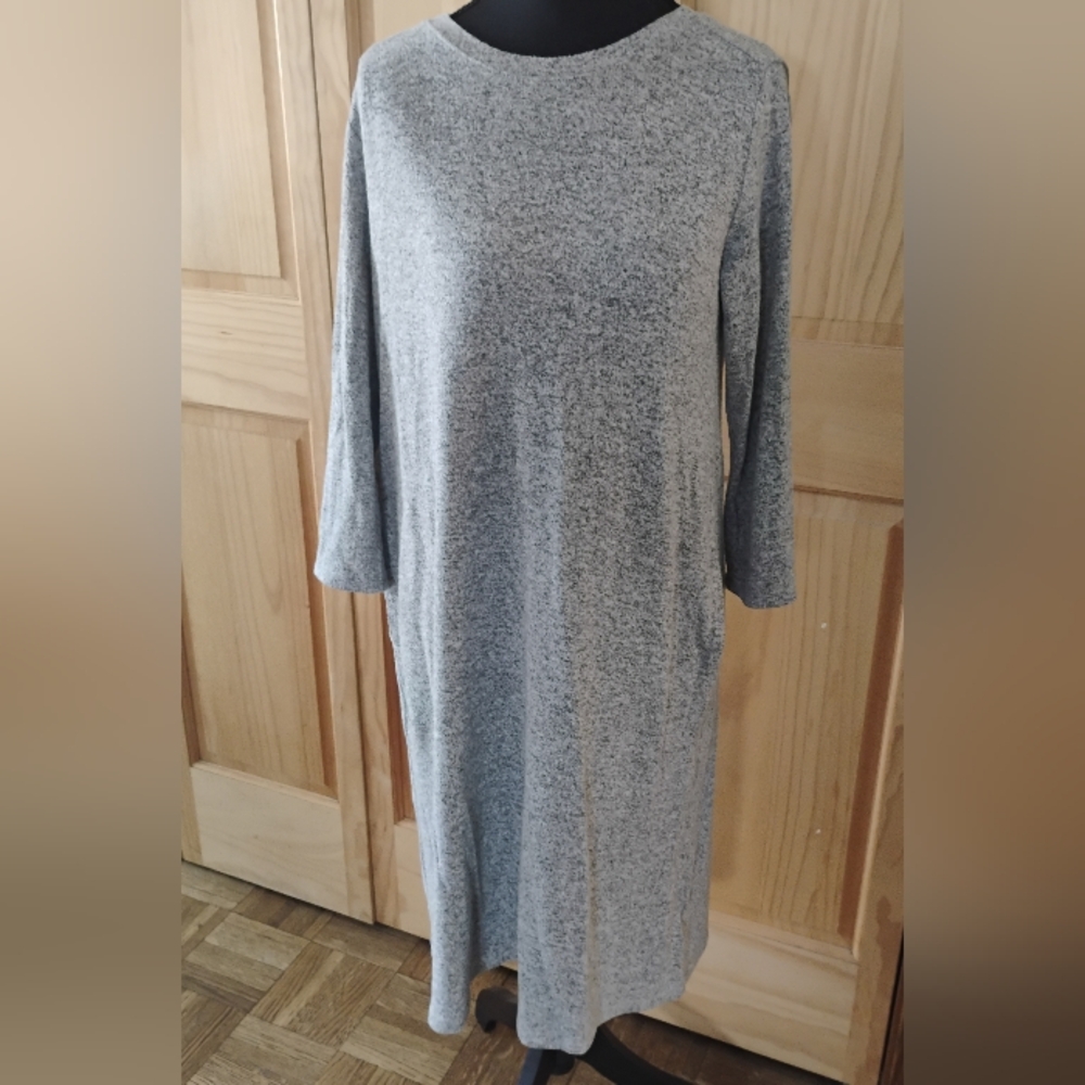 Old Navy Heather Gray 3/4 Long Sleeve Knit Dress